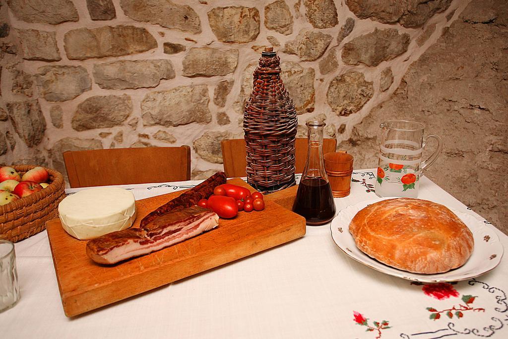 Holiday home Miklica *